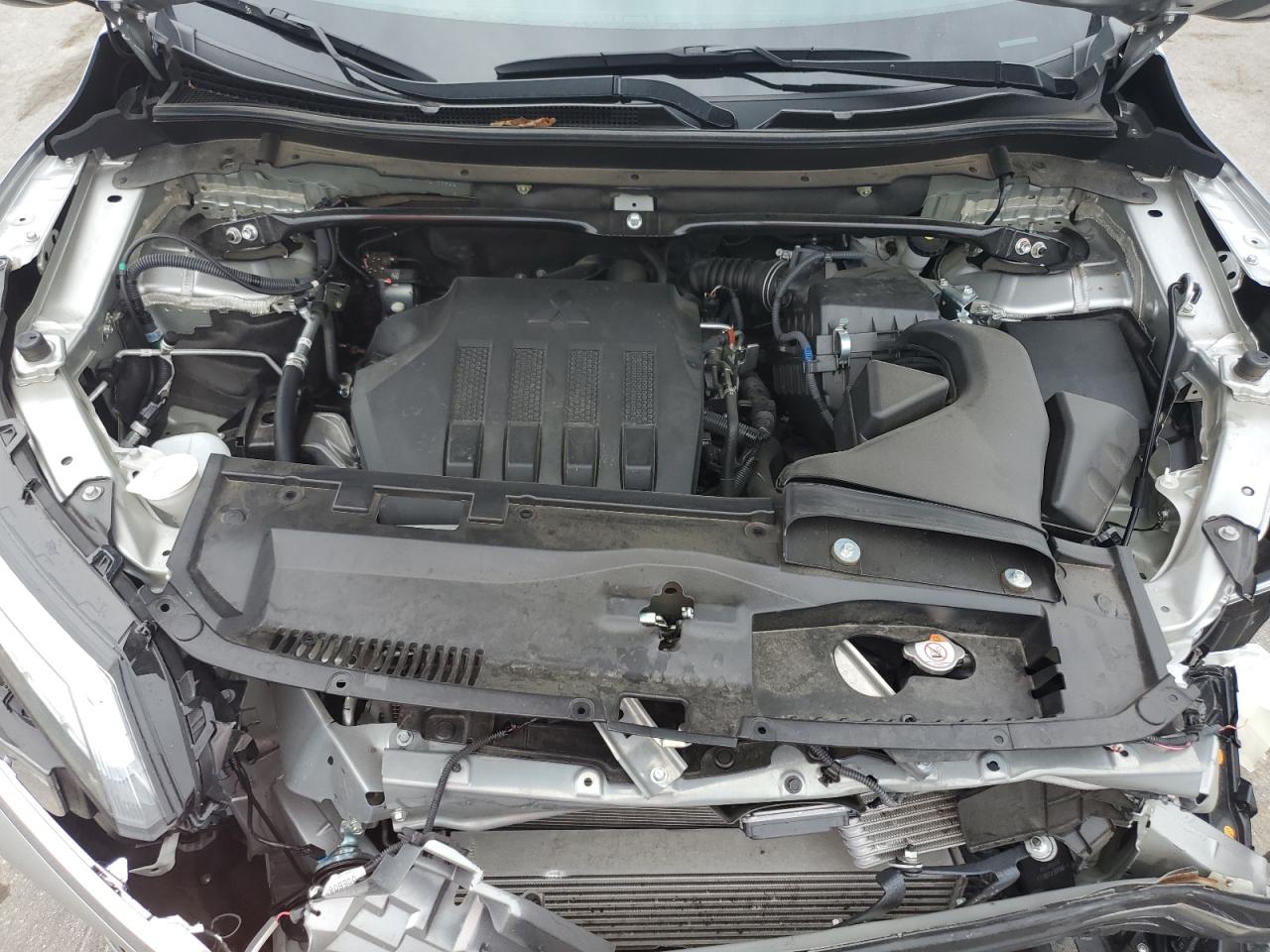 MITSUBISHI ECLIPSE SE