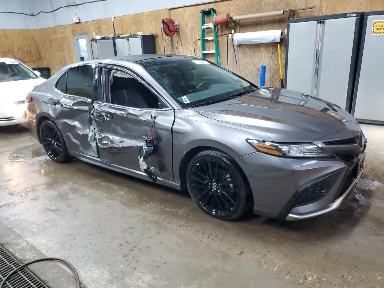 TOYOTA CAMRY TRD