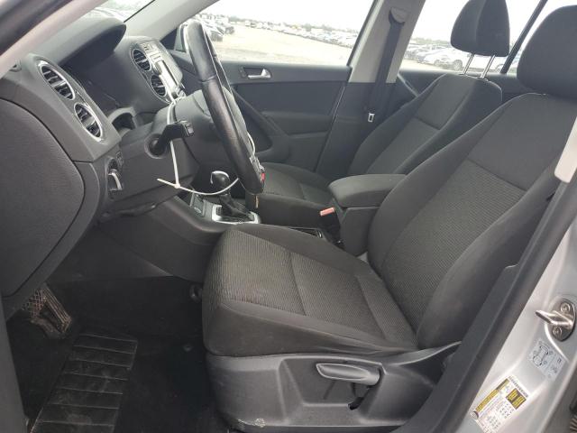 2017 VOLKSWAGEN TIGUAN S WVGAV7AX7HK054658