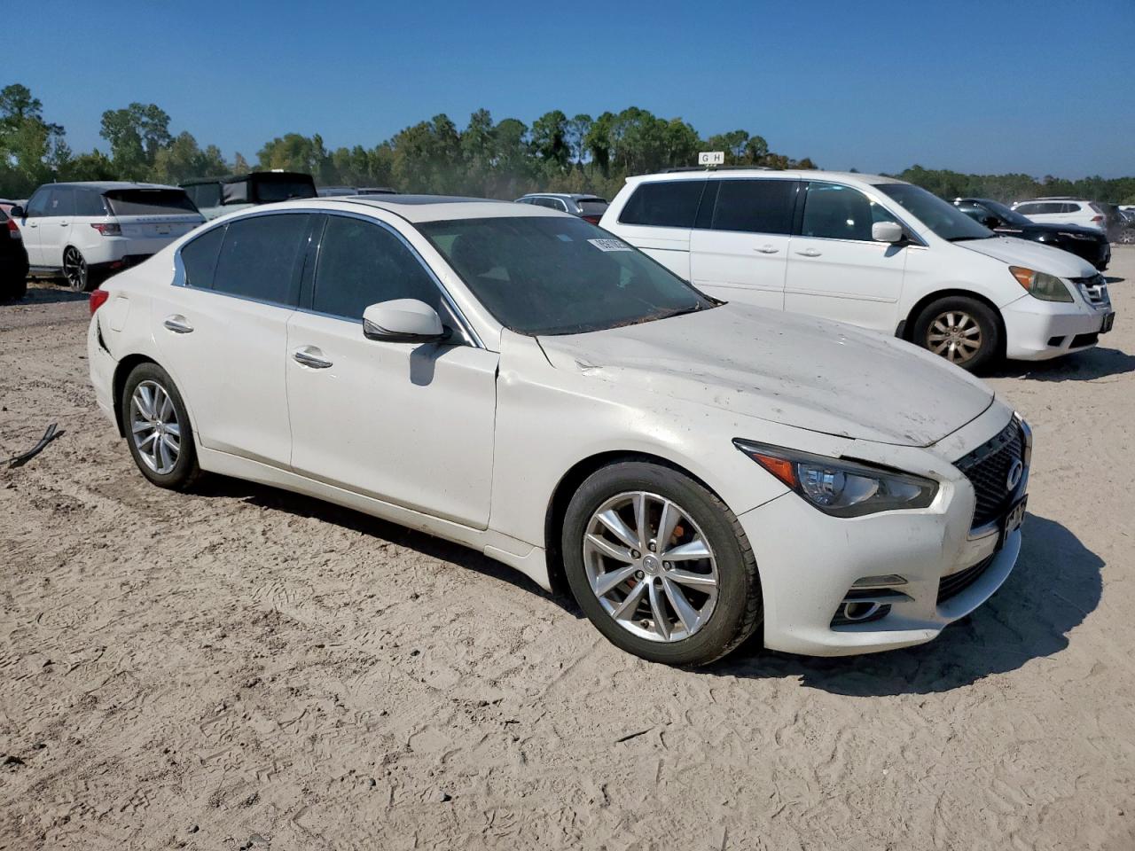 INFINITI Q50 BASE