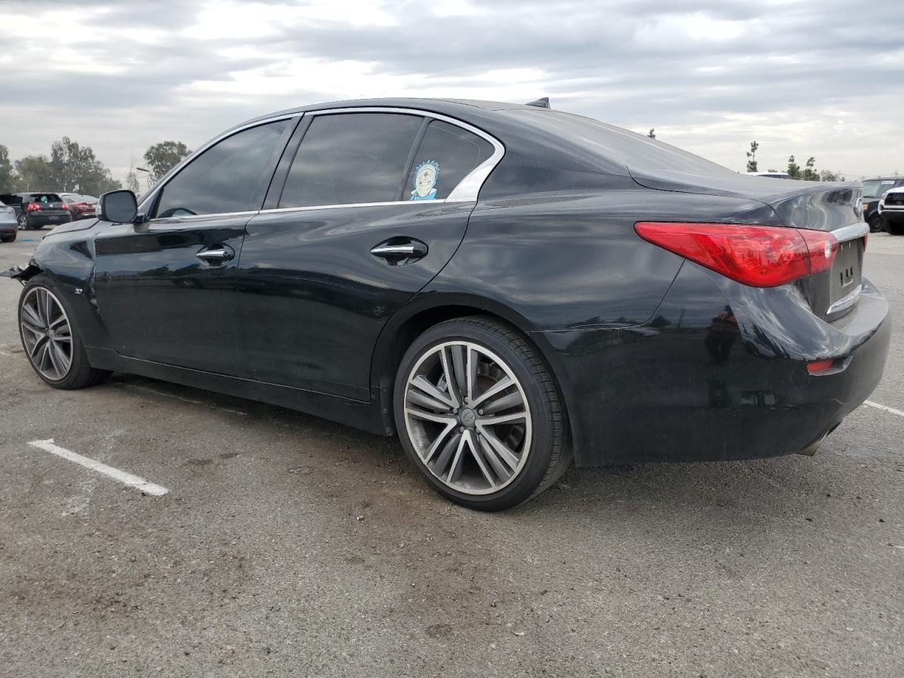 INFINITI Q50 BASE