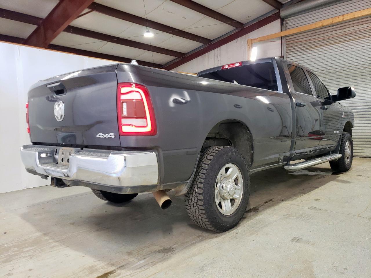 RAM 2500 TRADESMAN