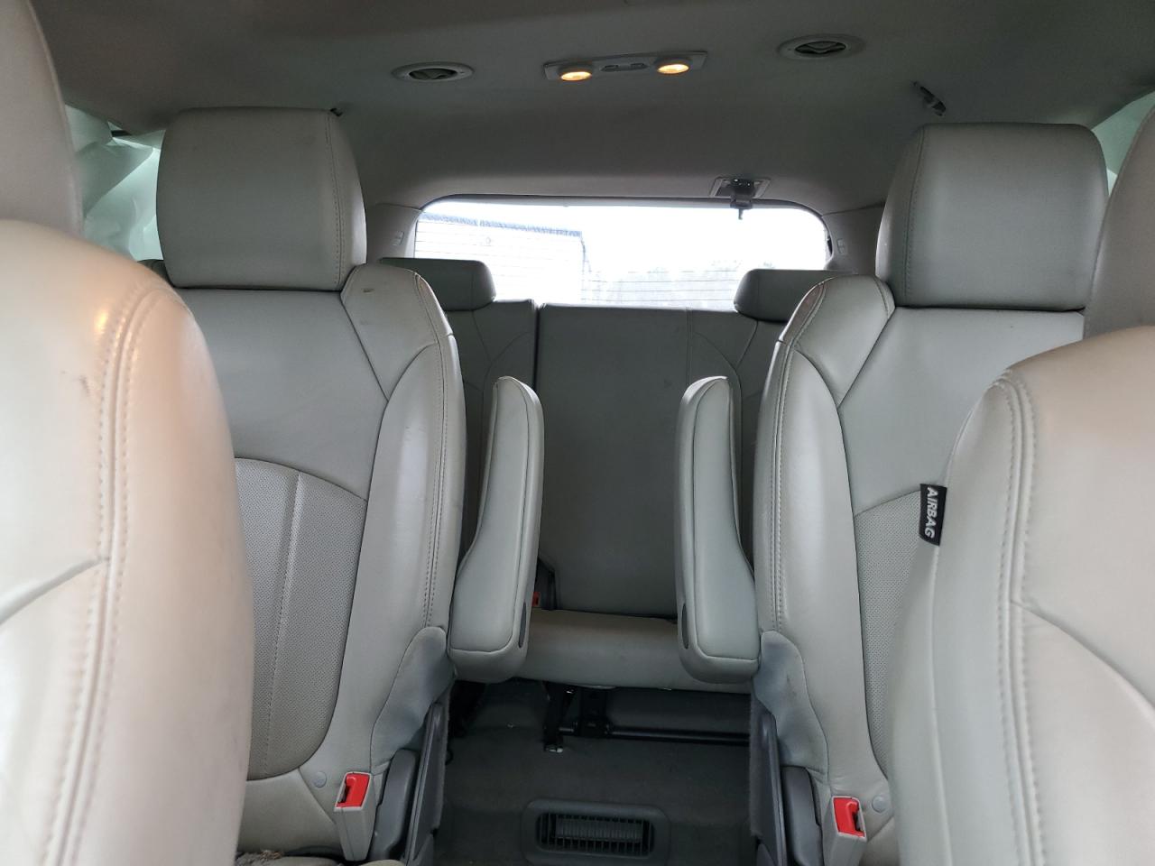 CHEVROLET TRAVERSE LTZ