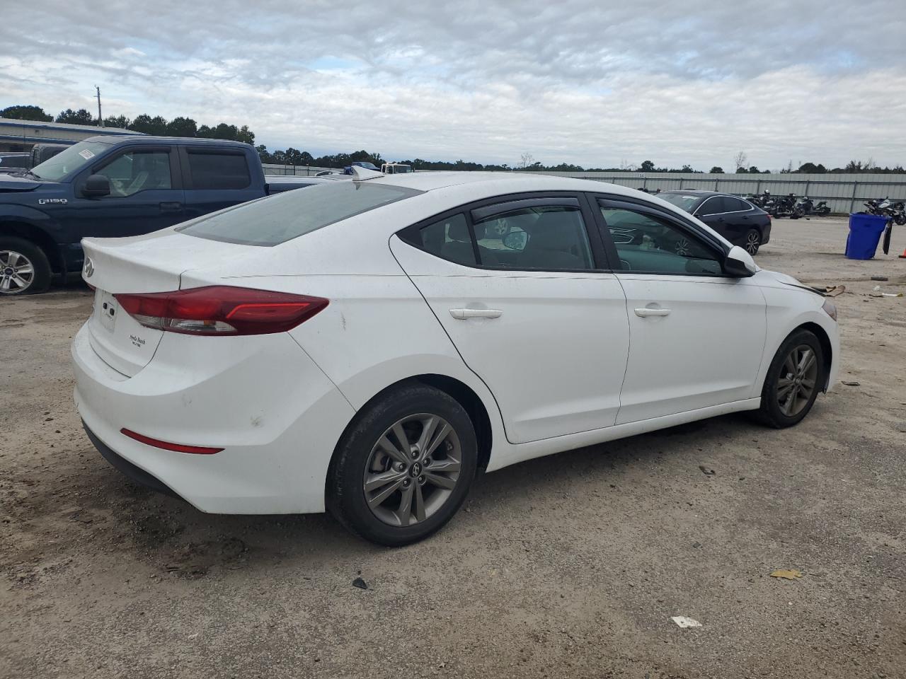 HYUNDAI ELANTRA SEL