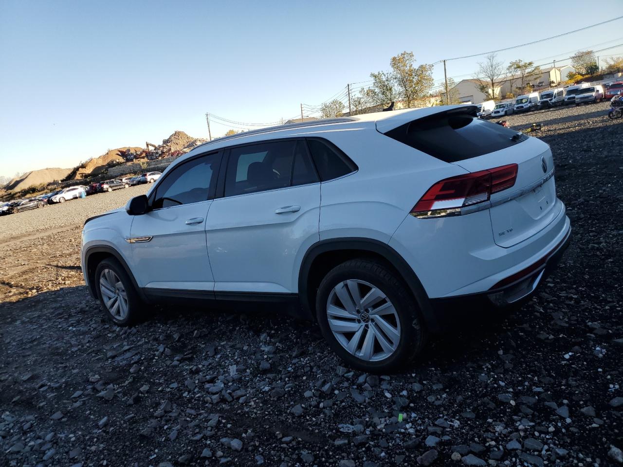 VOLKSWAGEN ATLAS CROSS SPORT SE