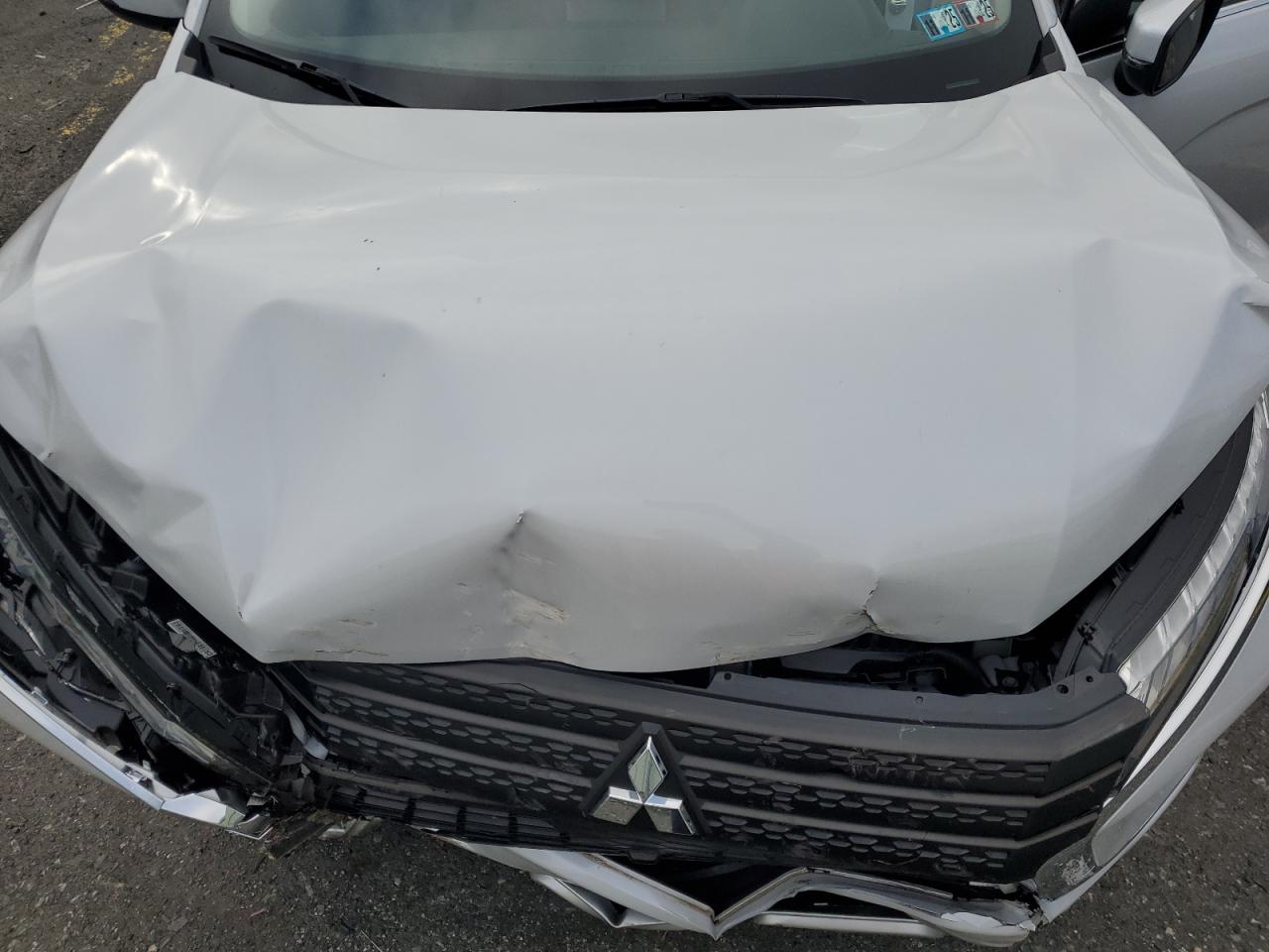 MITSUBISHI ECLIPSE SE