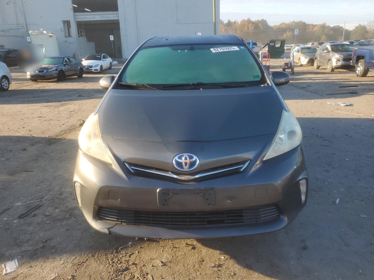 TOYOTA PRIUS V