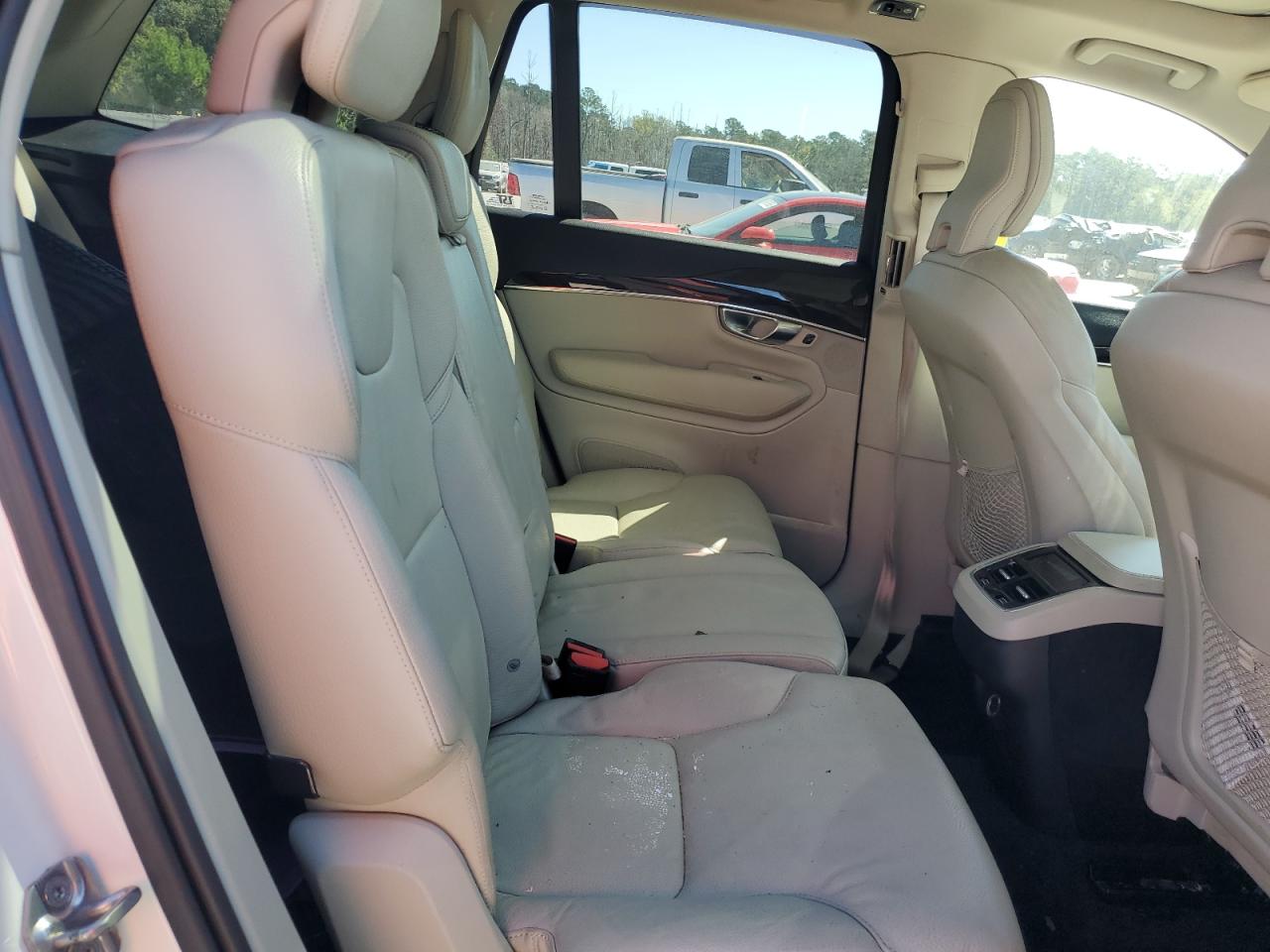 Lot #3282450277 2019 VOVL SUV