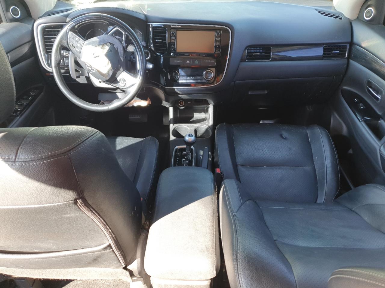 MITSUBISHI OUTLANDER GT