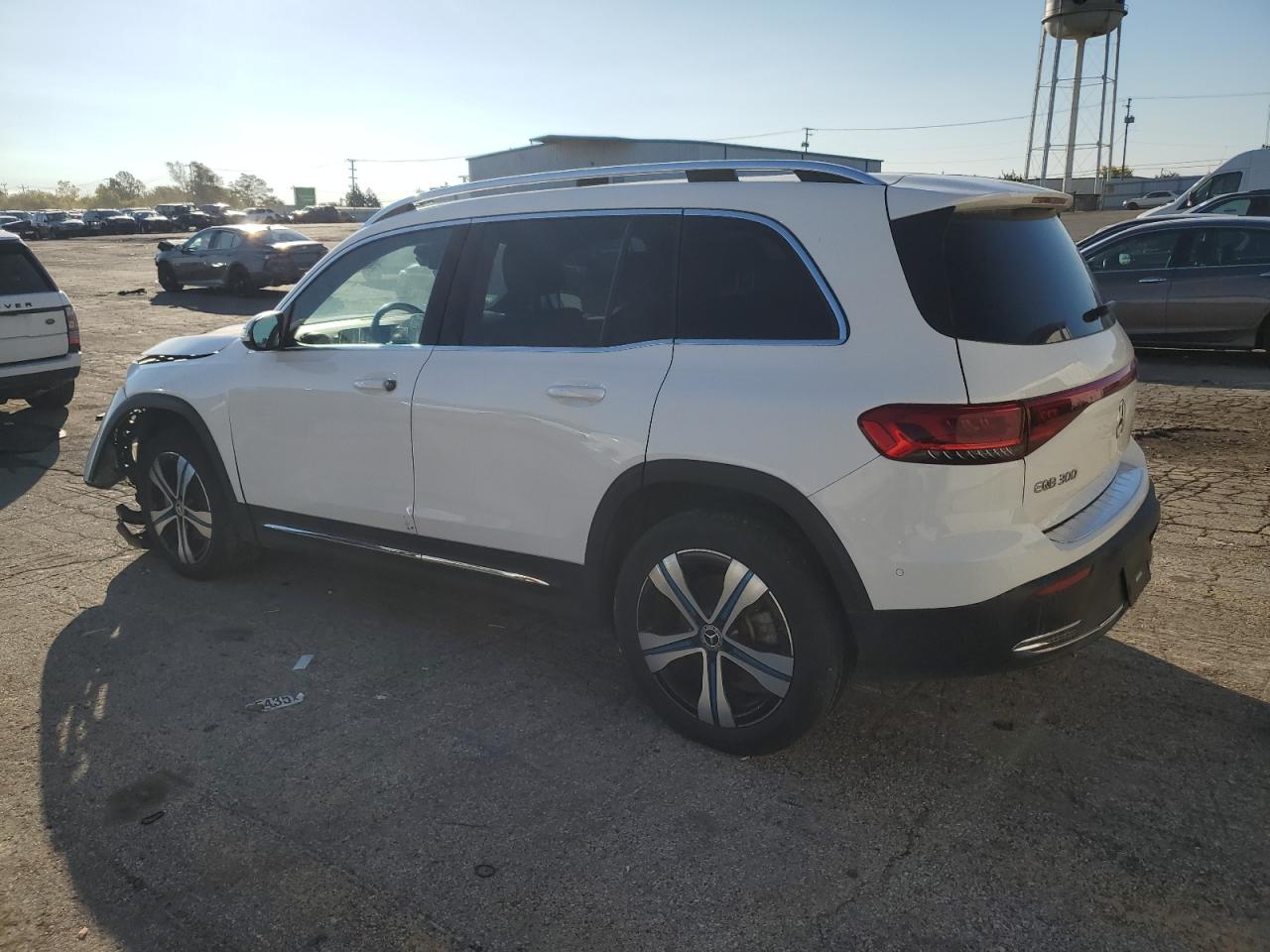 MERCEDES-BENZ EQB 300 4MATIC