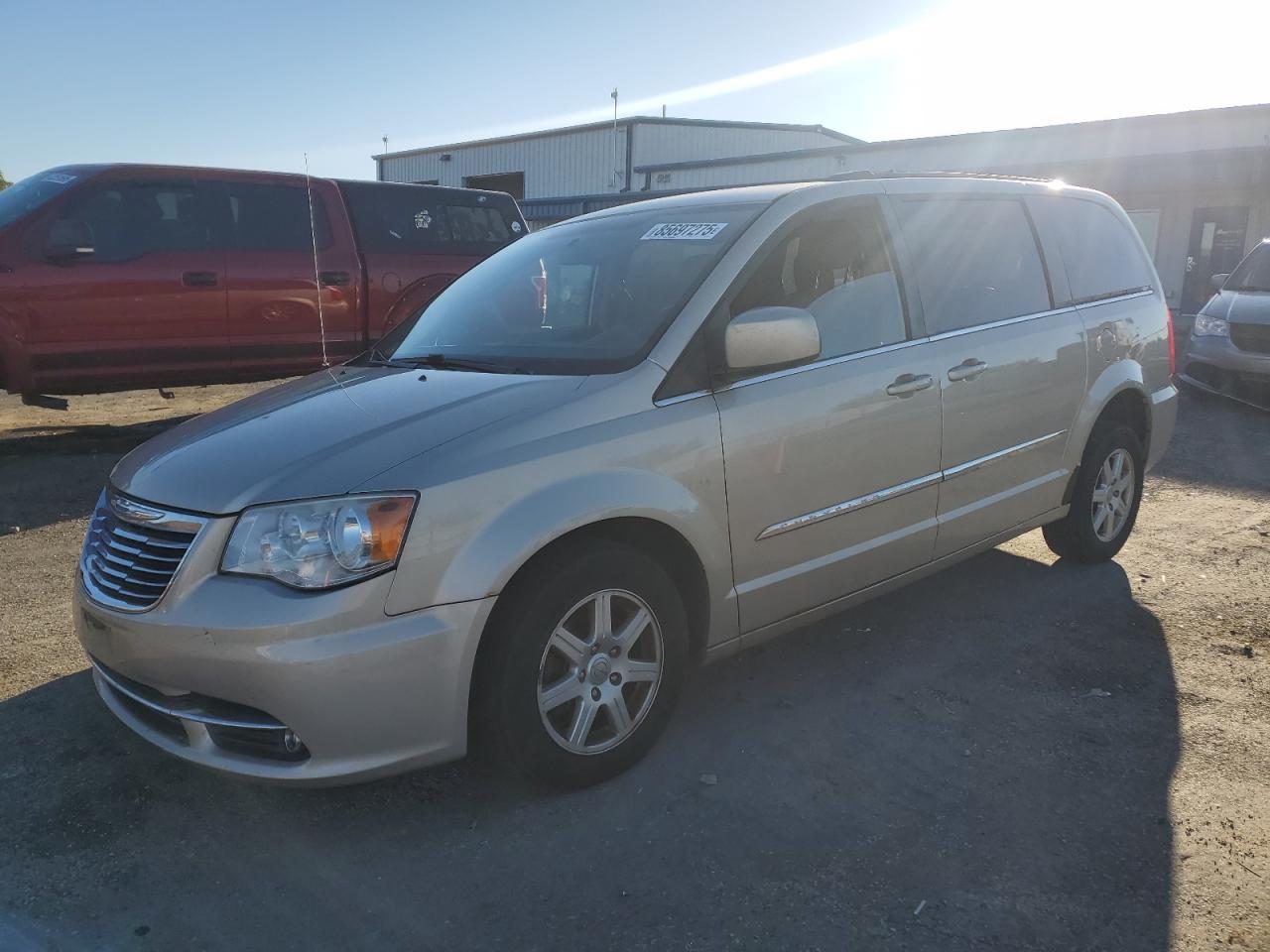 CHRYSLER TOWN & COUNTRY TOURING