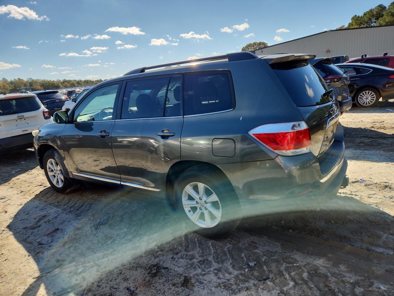 TOYOTA HIGHLANDER BASE