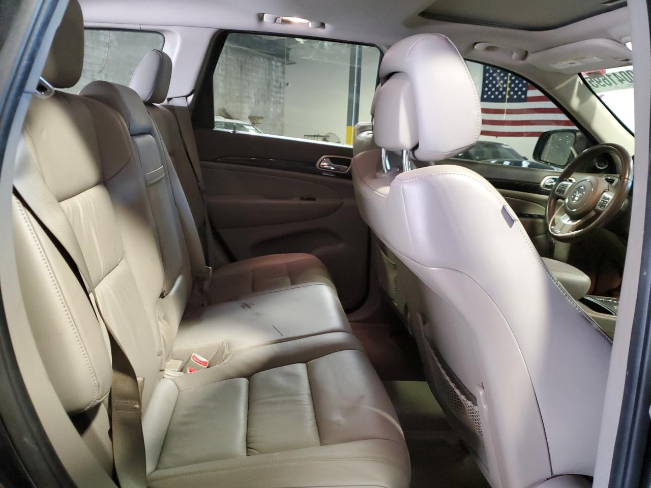 JEEP GRAND CHEROKEE LAREDO