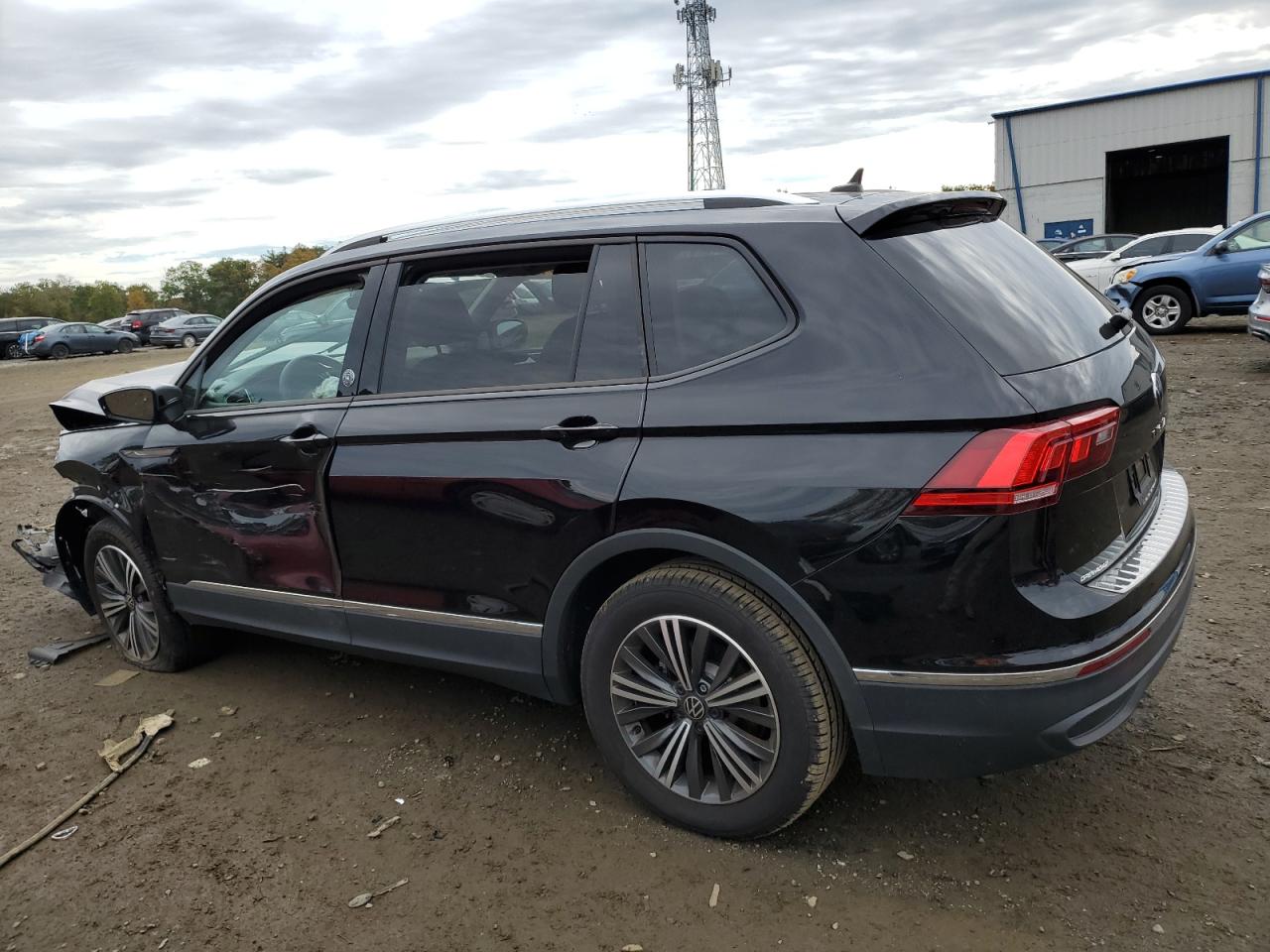 VOLKSWAGEN TIGUAN WOLFSBURG