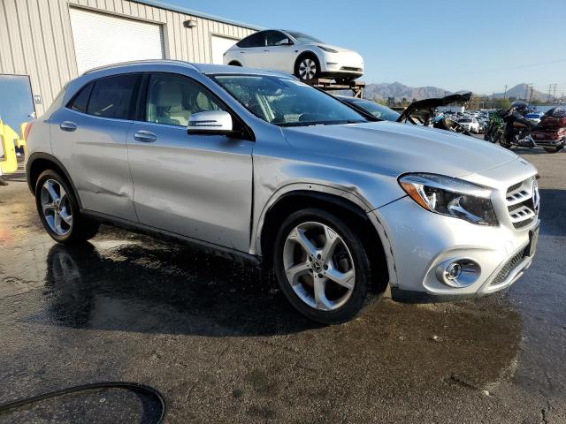 2019 MERCEDES-BENZ GLA 250 4M WDCTG4GB8KU004777