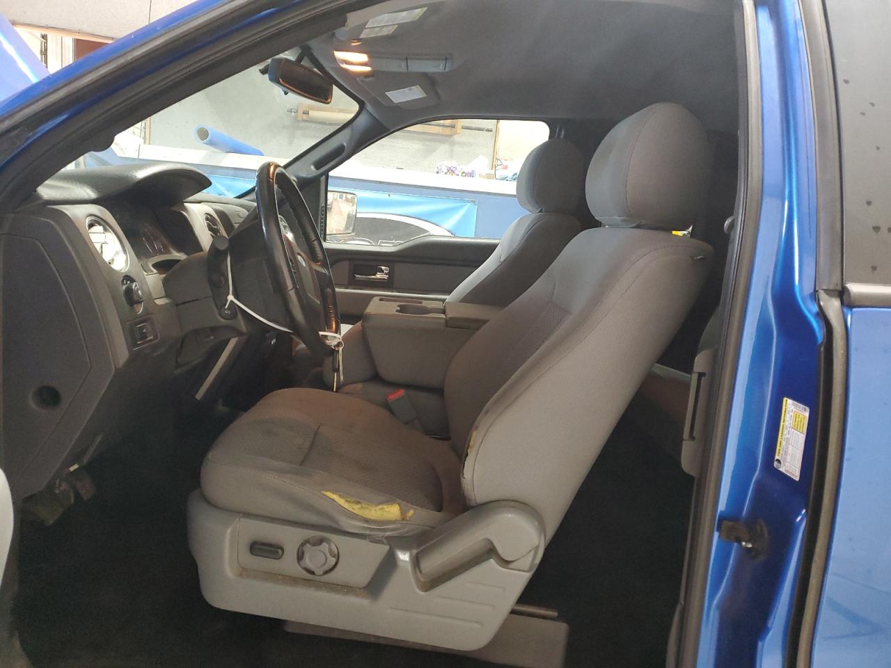 FORD F-150 SUPER CAB