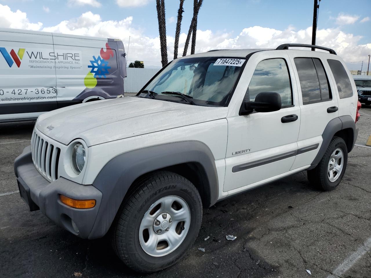  Salvage Jeep Liberty