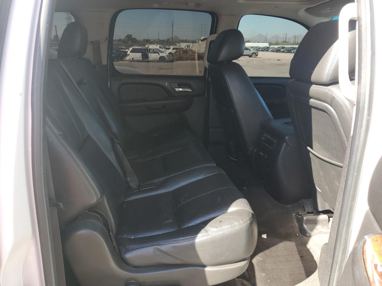 CHEVROLET SUBURBAN K1500 LT