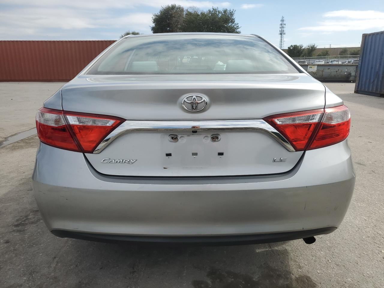 TOYOTA CAMRY LE