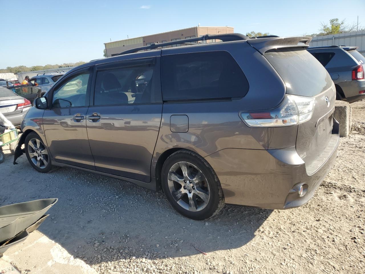 TOYOTA SIENNA SPORT