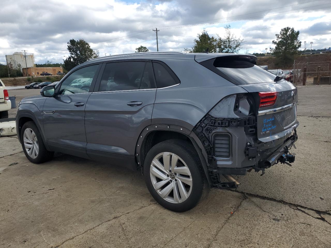 VOLKSWAGEN ATLAS CROSS SPORT SE
