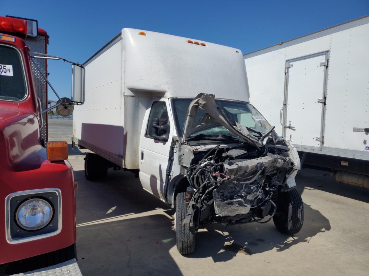 FORD ECONOLINE E450 SUPER DUTY CUTAWAY VAN