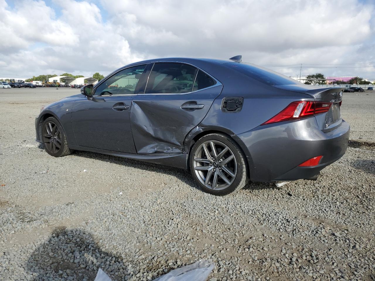 LEXUS IS 200T