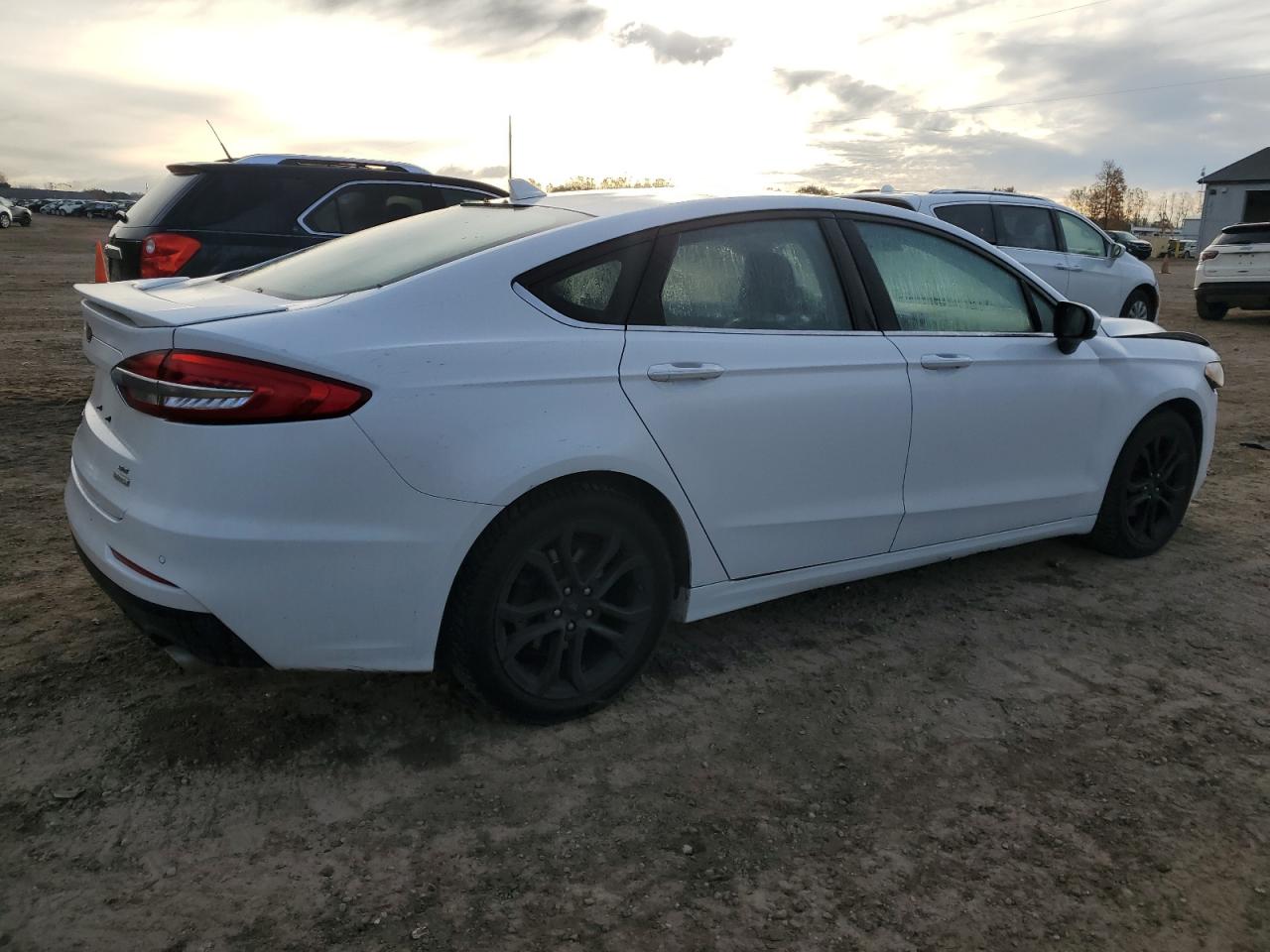 FORD FUSION SE