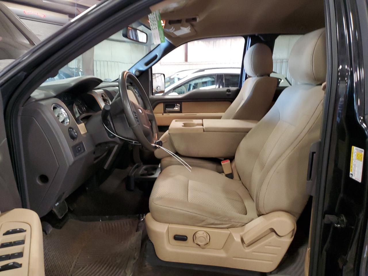 FORD F-150 SUPER CAB