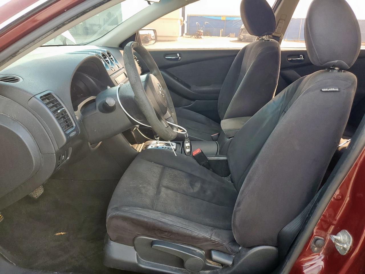 NISSAN ALTIMA BASE