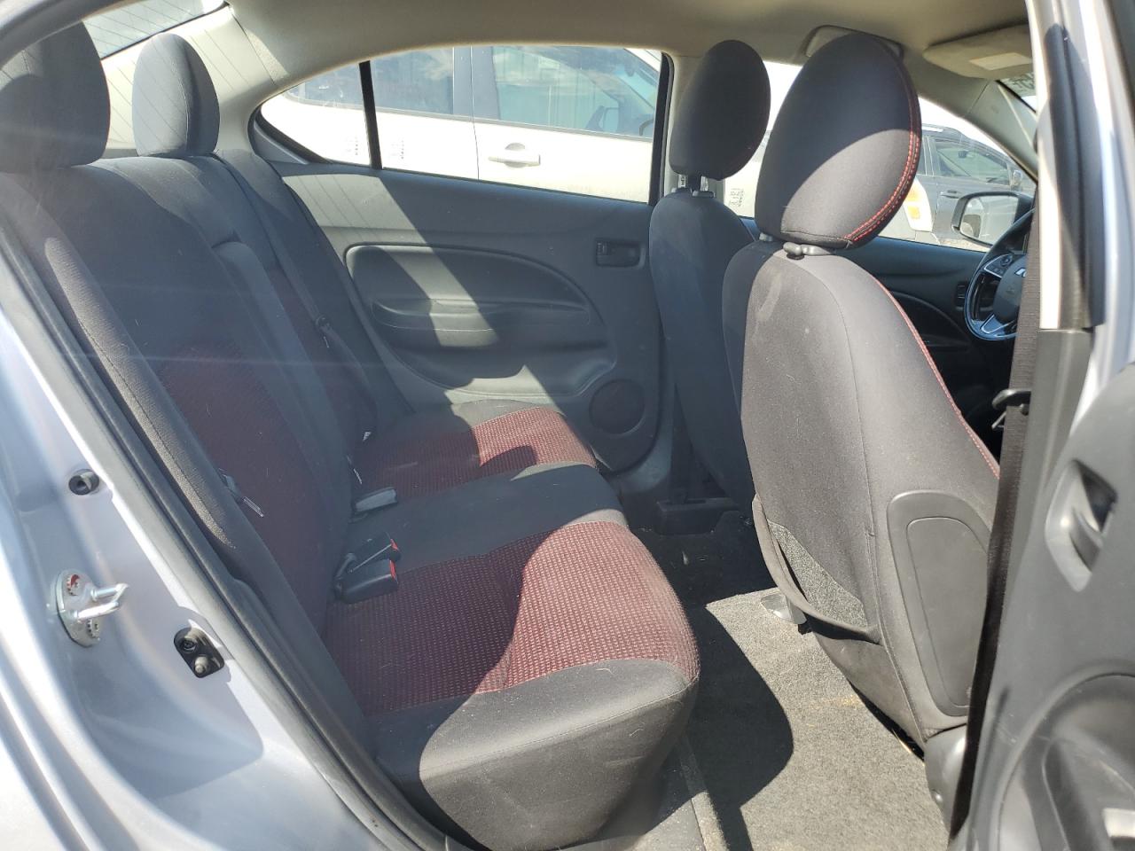 MITSUBISHI MIRAGE G4 SE