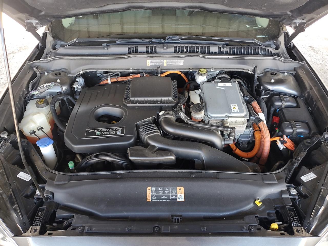 FORD FUSION TITANIUM/PLATINUM PHEV