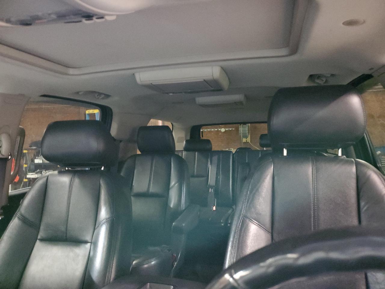 CHEVROLET SUBURBAN K1500 LT