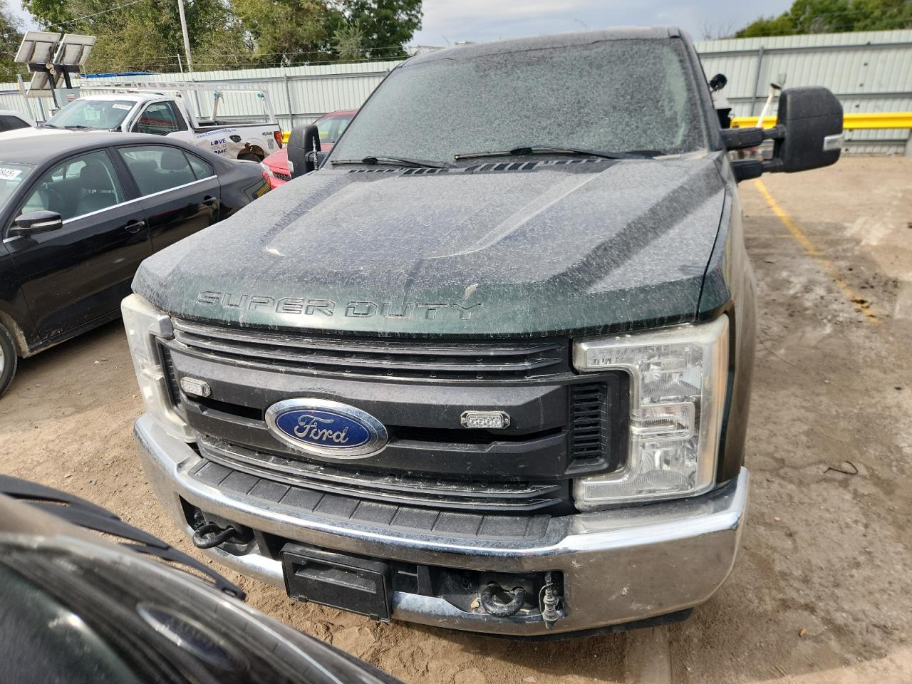FORD F-250 SUPER DUTY
