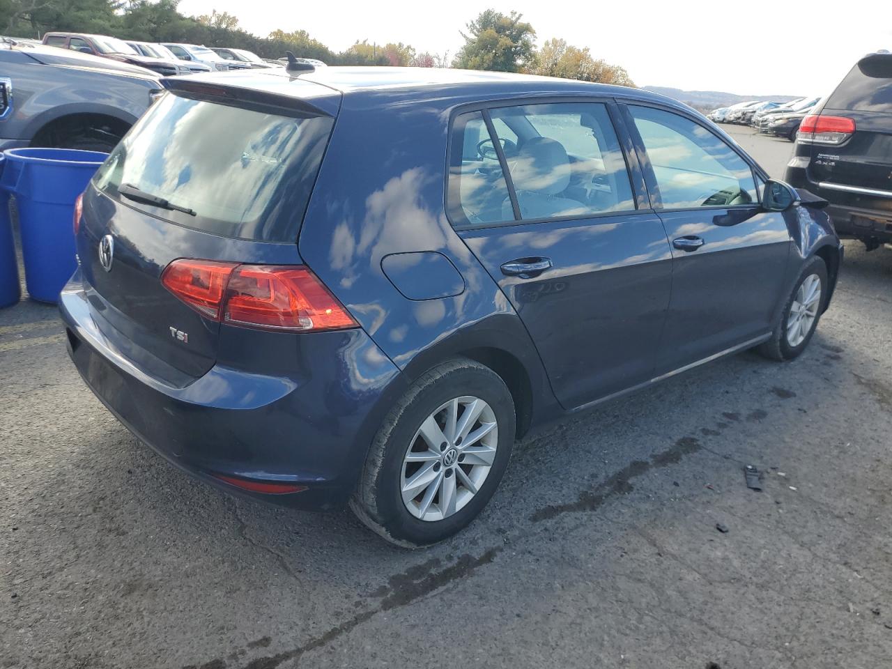 VOLKSWAGEN GOLF S/SE