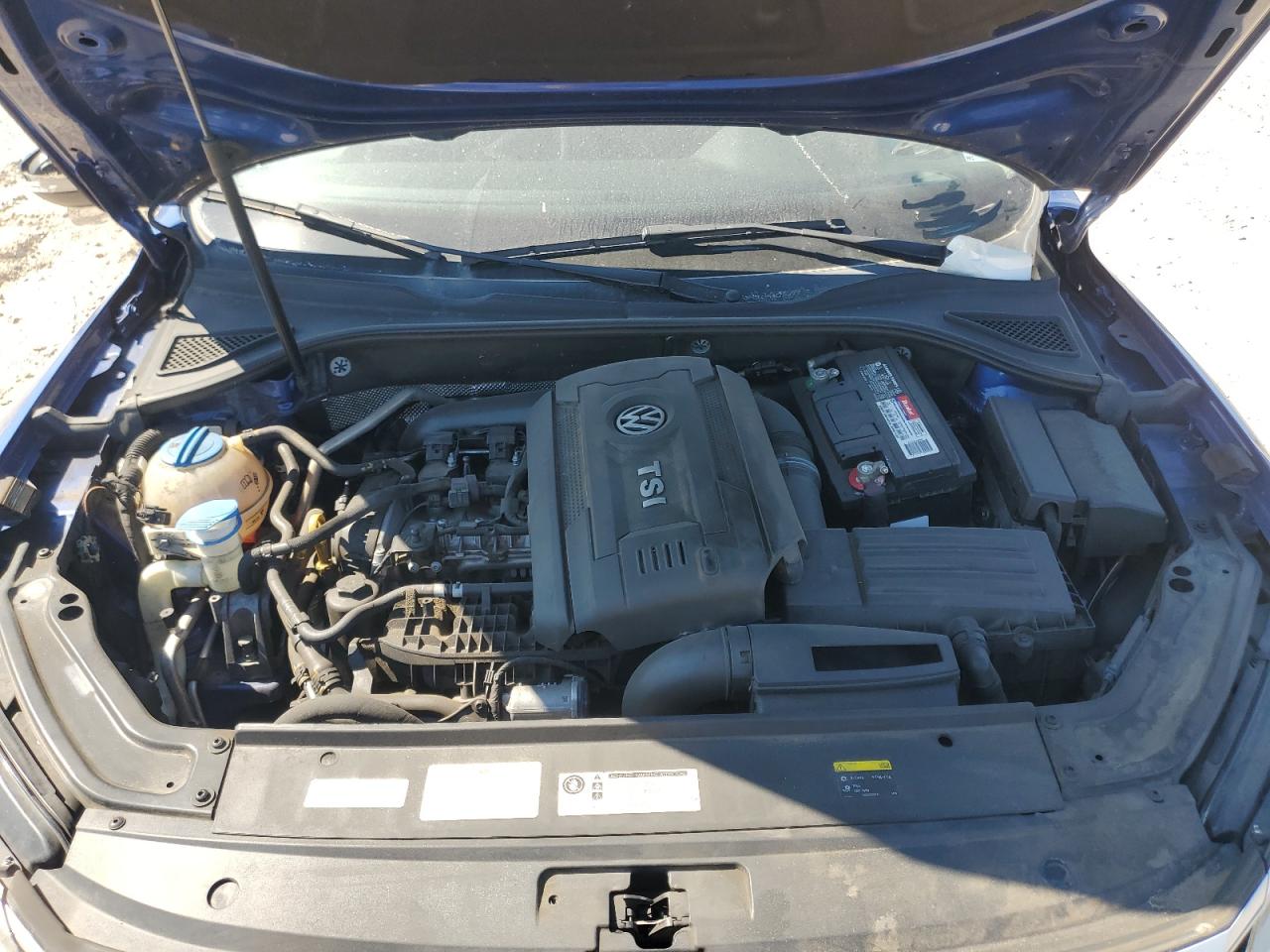 VOLKSWAGEN PASSAT R-LINE