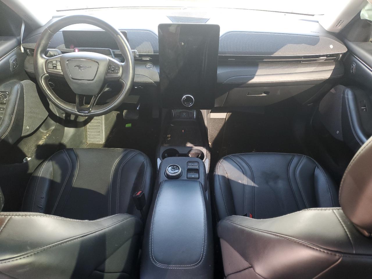 FORD MUSTANG PREMIUM