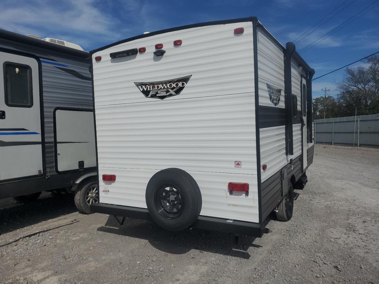 Lot #3271619335 2024 WILDWOOD FIFTH WHEE