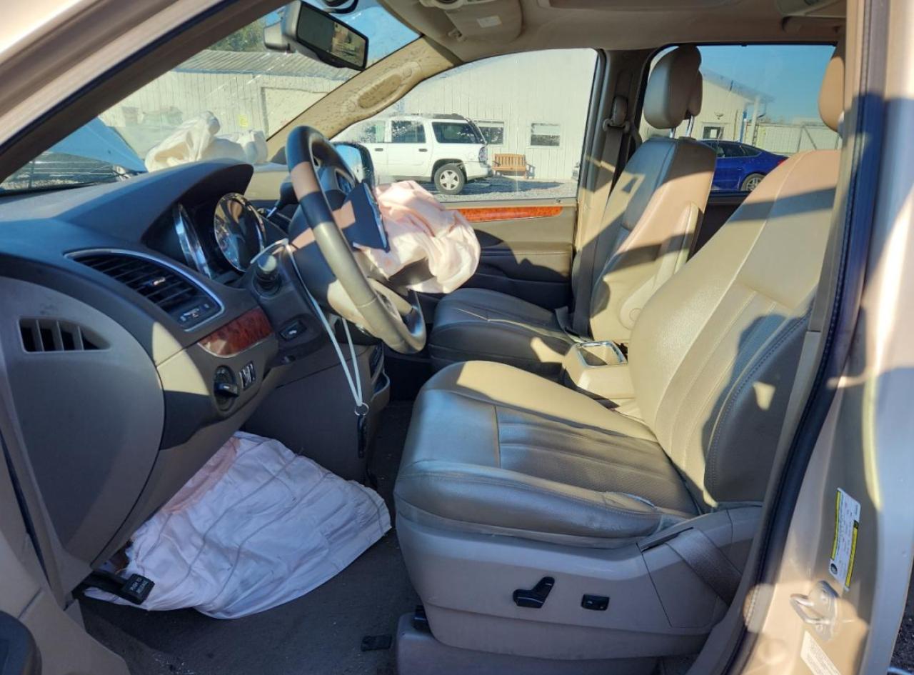 CHRYSLER TOWN & COUNTRY TOURING L