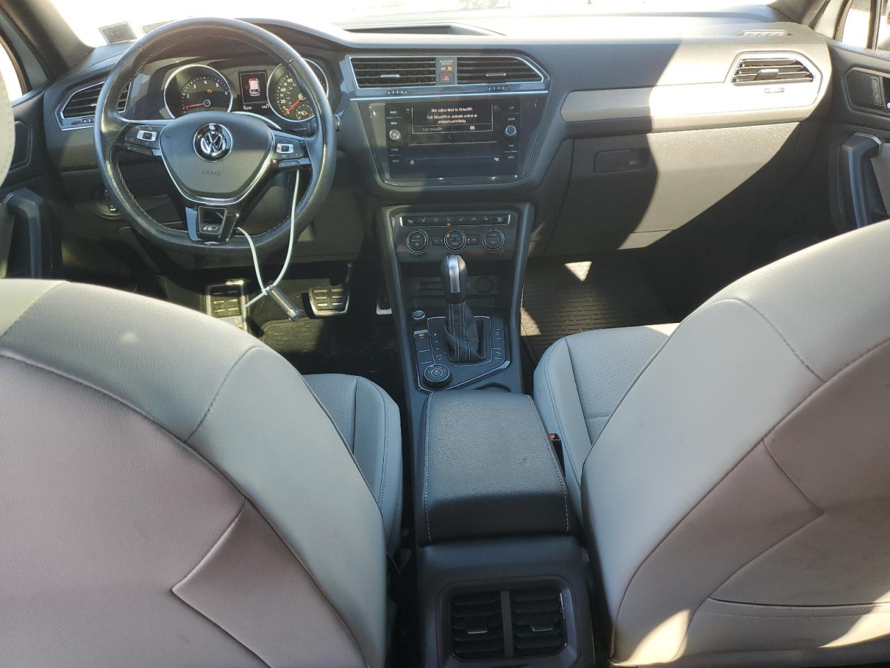 VOLKSWAGEN TIGUAN SE