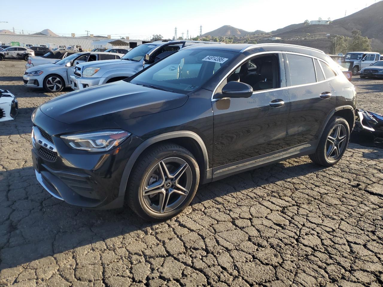 MERCEDES-BENZ GLA-CLASS 250