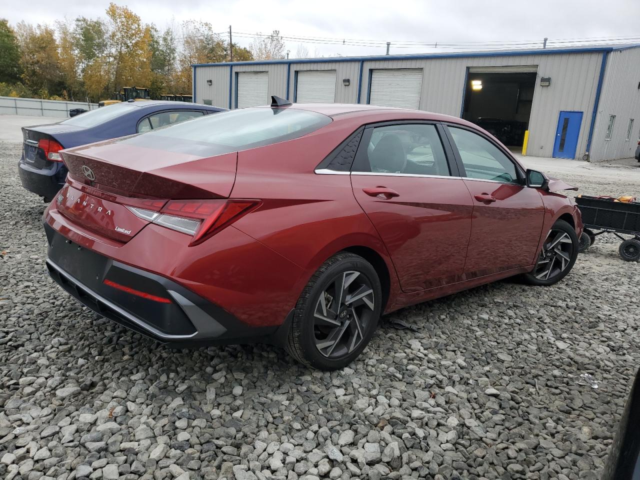 HYUNDAI ELANTRA LIMITED