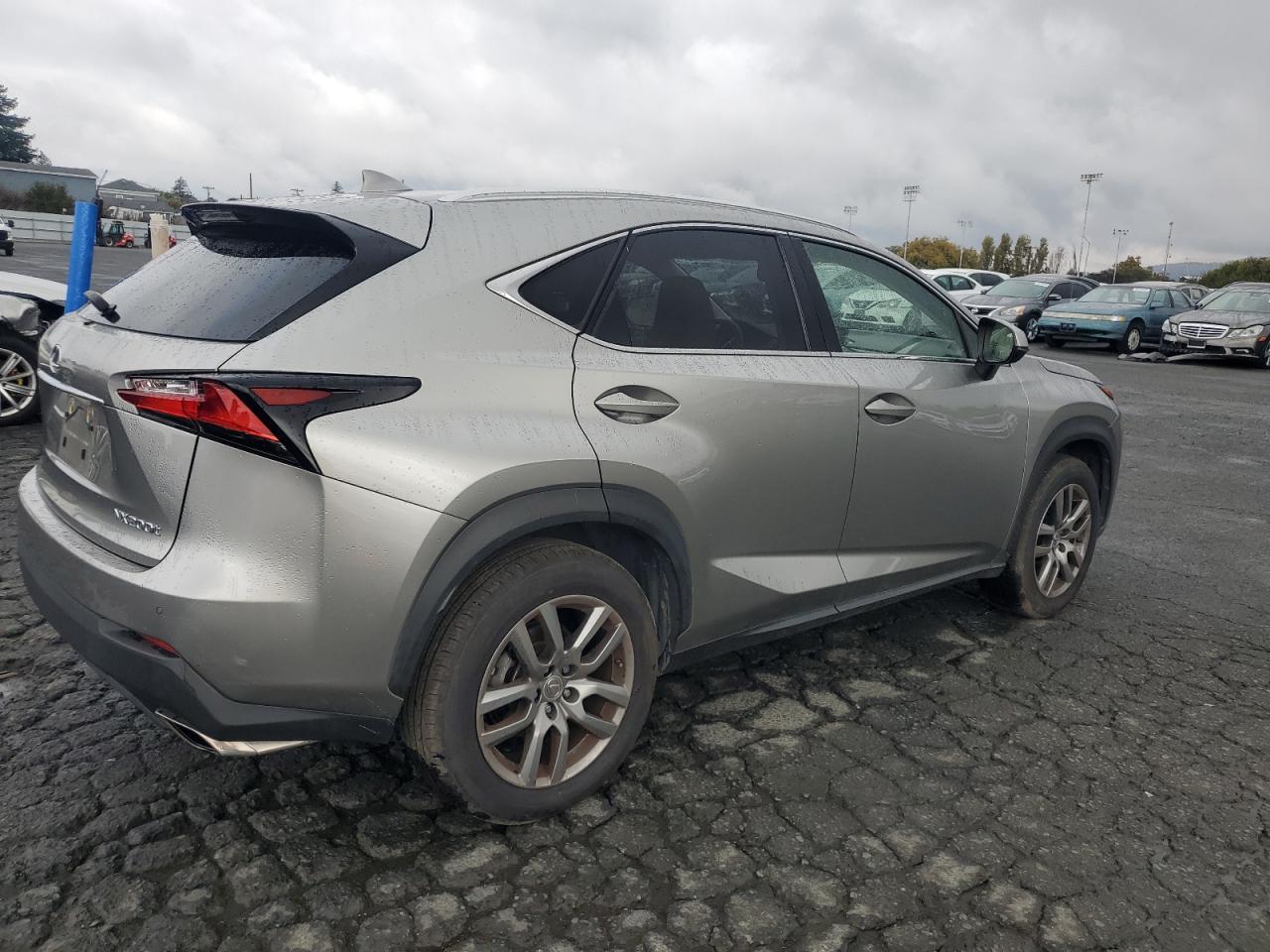 LEXUS NX 200T BASE