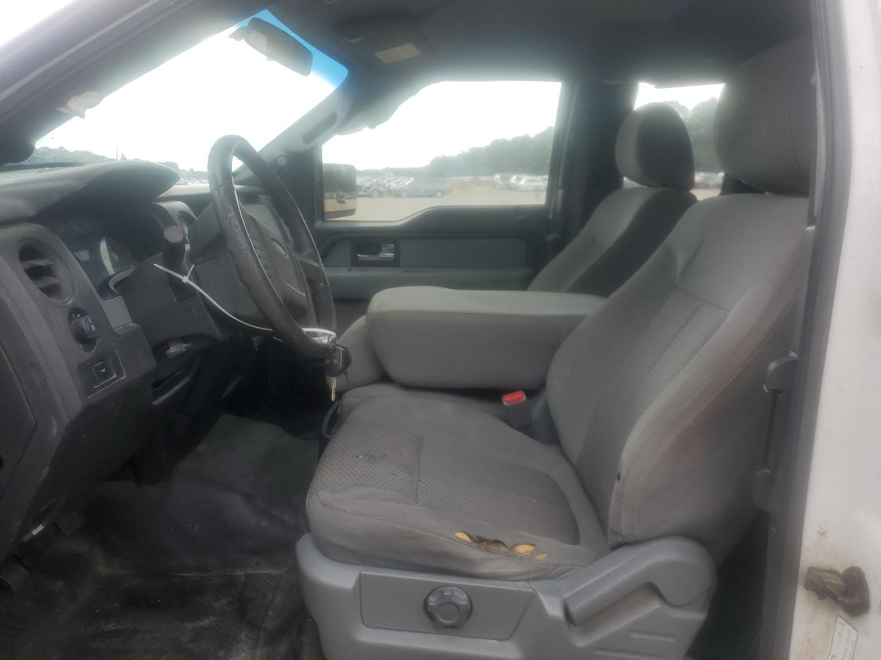 FORD F-150 SUPER CAB