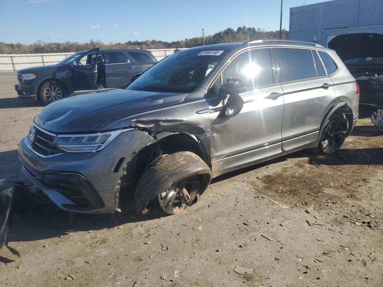 VOLKSWAGEN TIGUAN SE R-LINE BLACK
