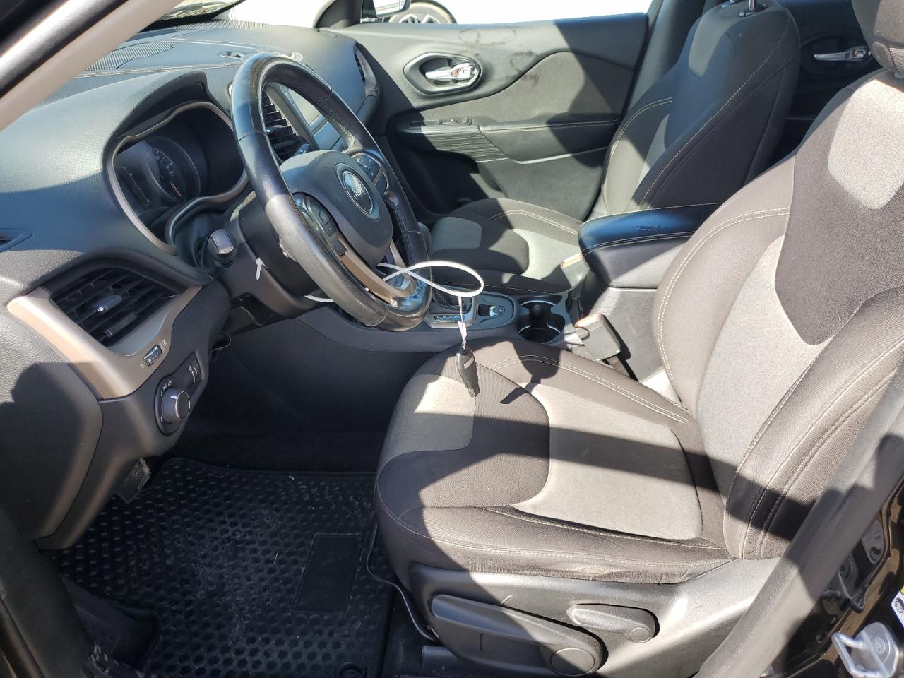 JEEP GRAND CHEROKEE SPORT