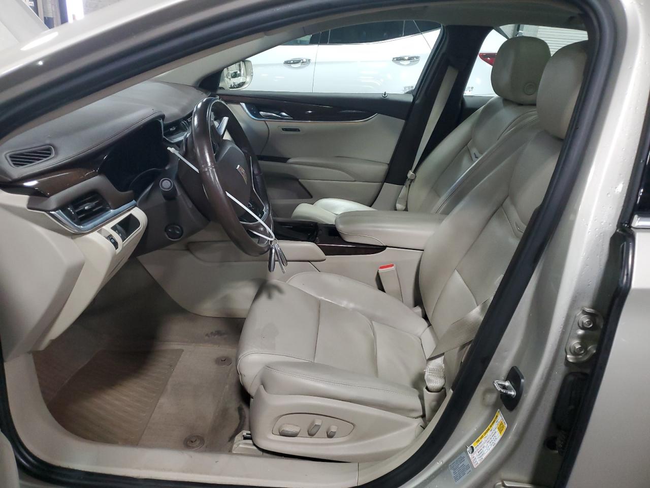 CADILLAC XTS LUXURY COLLECTION