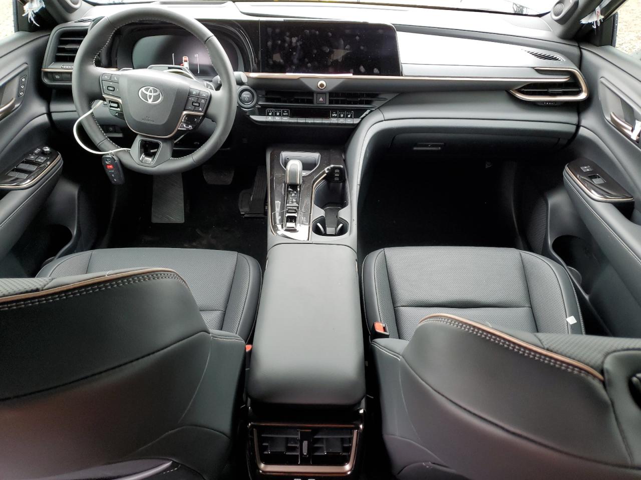 TOYOTA CROWN PLATINUM