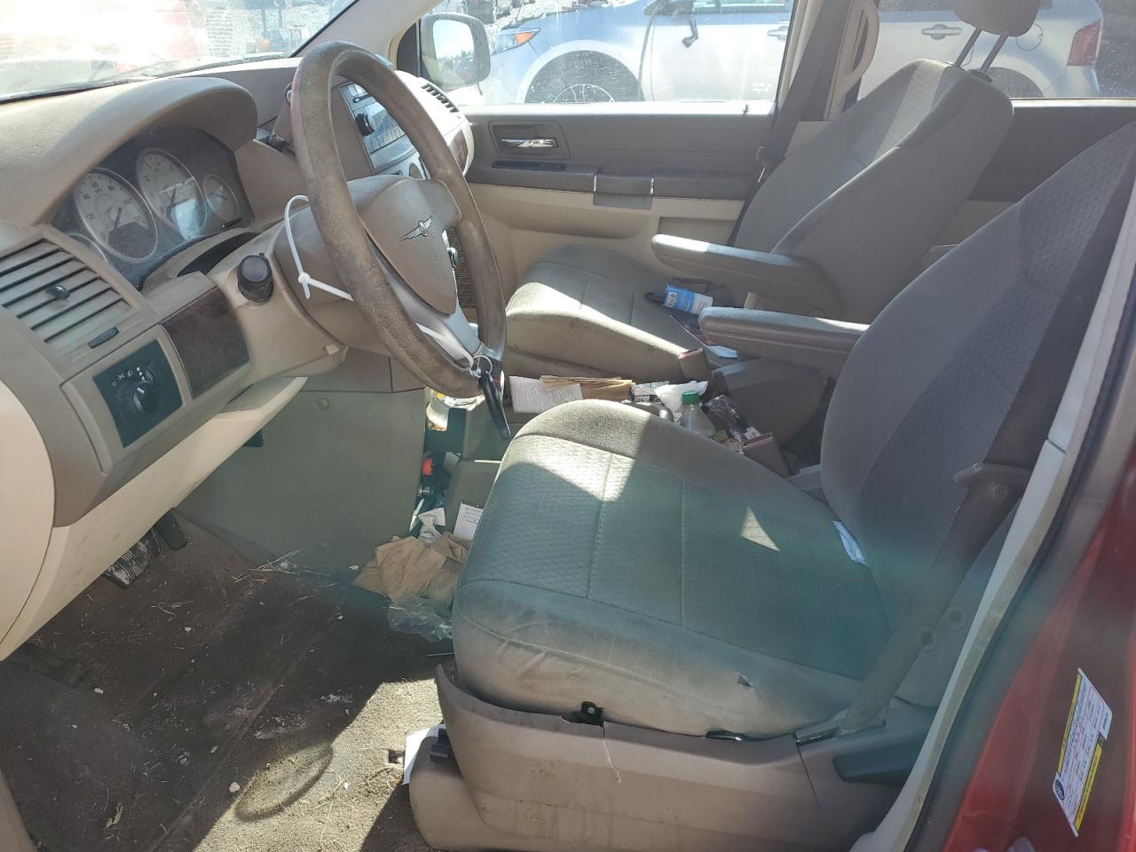 Lot #3285645278 2009 CHRYSLER TOWN & COU