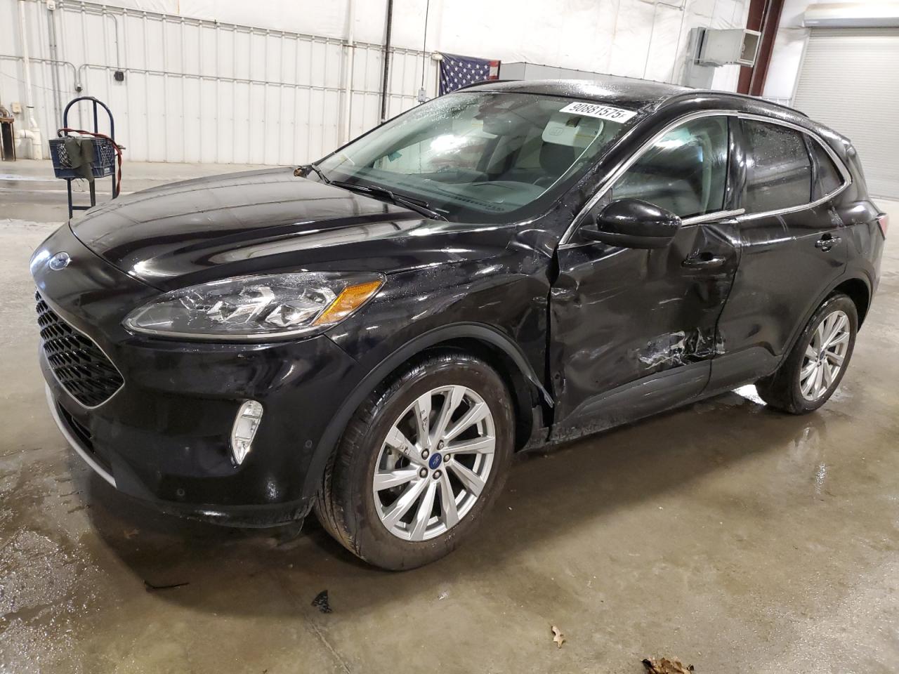 FORD ESCAPE TITANIUM